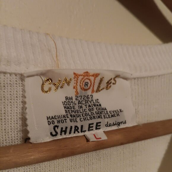 Vintage Cyn Les Shirlee Designs Strawberry Sweater-Large-Embroidered-Cottagecore - Picture 8 of 9